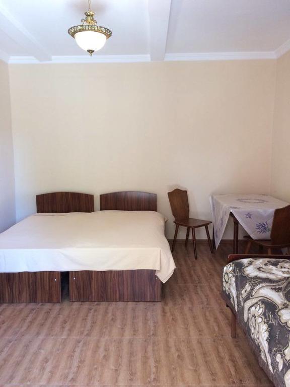 Marinas Guesthouse Kobuleti Exterior foto